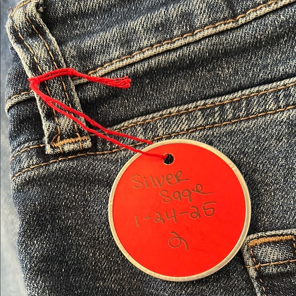 Kut from the Kloth Ankle Straight Leg Jeans (20W) - Picture 11 of 12